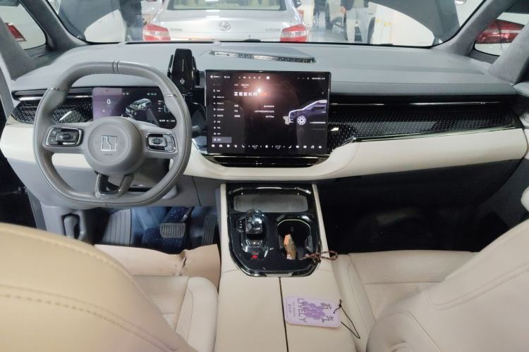 Used Zeekr 009 2024 7-Seater Walk-through Version 4WD 140 kWh
