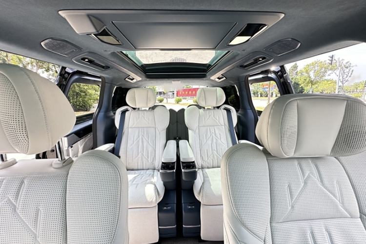 Used Zeekr 009 2024 Six-Seat Executive Version 4WD 108 kWh
