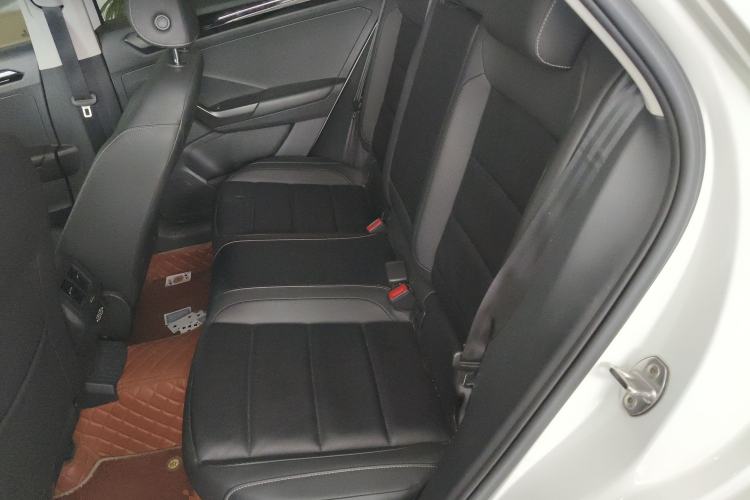 Used Volkswagen T-ROC 2019 280TSI DSG Two-Wheel Drive Comfort Version China VI Standard
