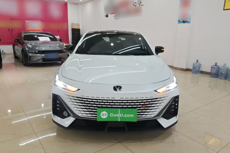 Used Changan UNI-V 2022 1.5T Prestige Version