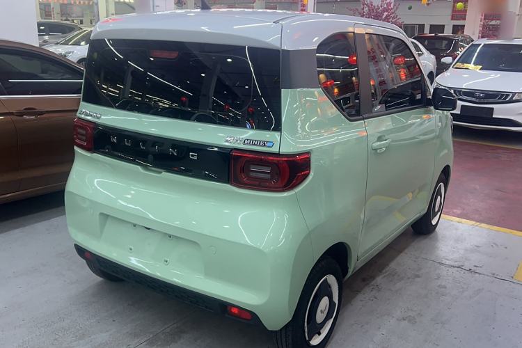 Used Wuling Hongguang MINIEV 2021 Macaron Premium Model – Lithium Iron Phosphate