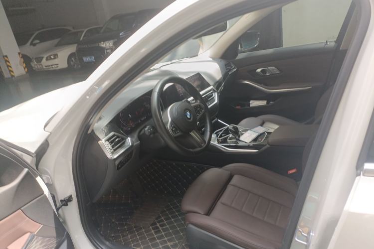 Used BMW 3 Series 2021 Second Facelift 320Li M Sport Package Driver Seat