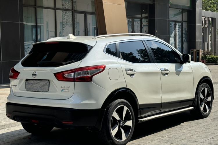 Used Nissan Qashqai 2017 2.0L CVT Luxury Edition China V Standard Exterior 2