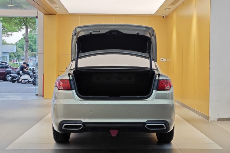 Used Geely Auto Emgrand GL 2018 1.4T DCT Elite Smart Connectivity Version
