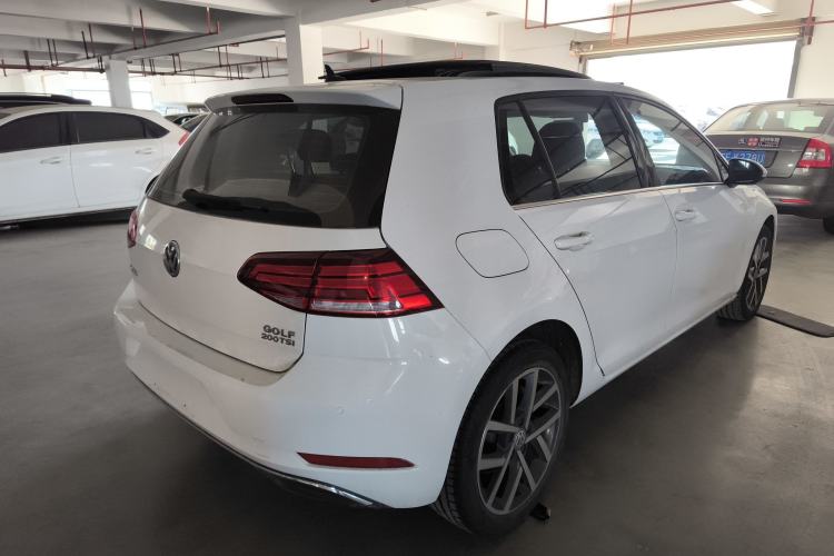Used Volkswagen Golf 2020 Zhiai Edition 200TSI DSG Comfortable & Ambitious Version Rear Right 45 Deg