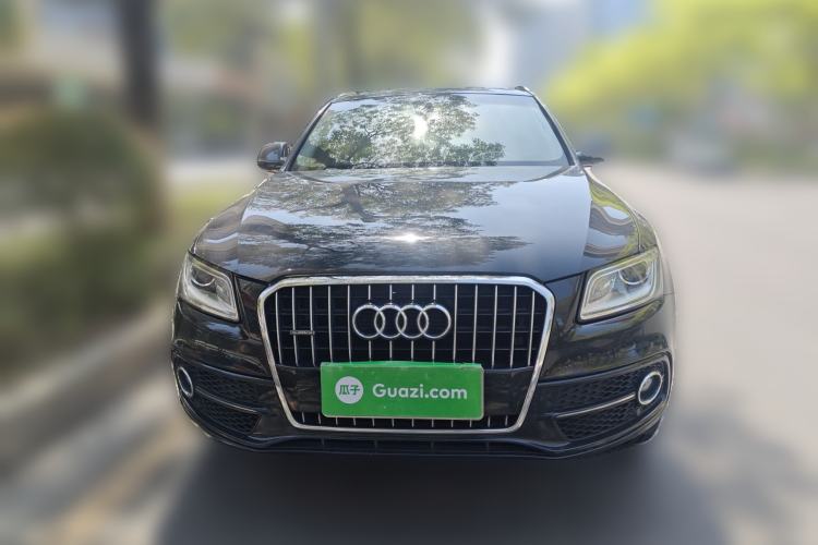 Used Audi Q5 2017 Plus 40 TFSI Ambition Model
