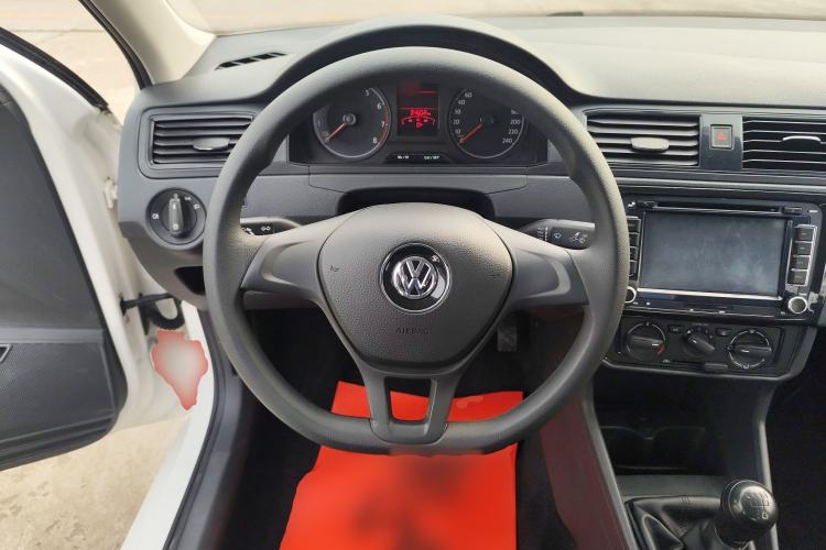 Used Volkswagen Santana 2016 1.4L Manual Fashion Edition