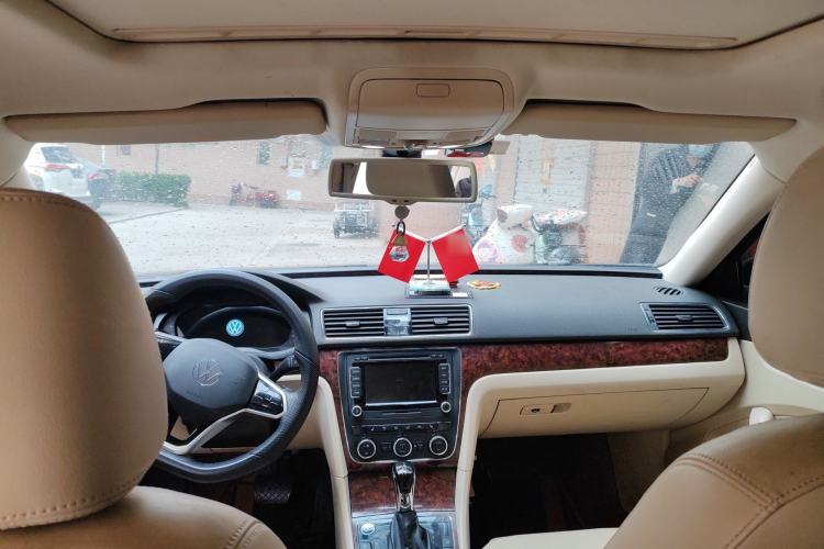 Used Volkswagen Passat 2013 1.8TSI DSG Prestige Edition Headliner