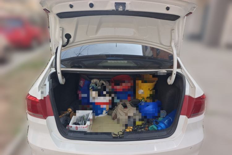 Used Volkswagen Santana 2015 1.4L Manual Comfort Edition Trunk