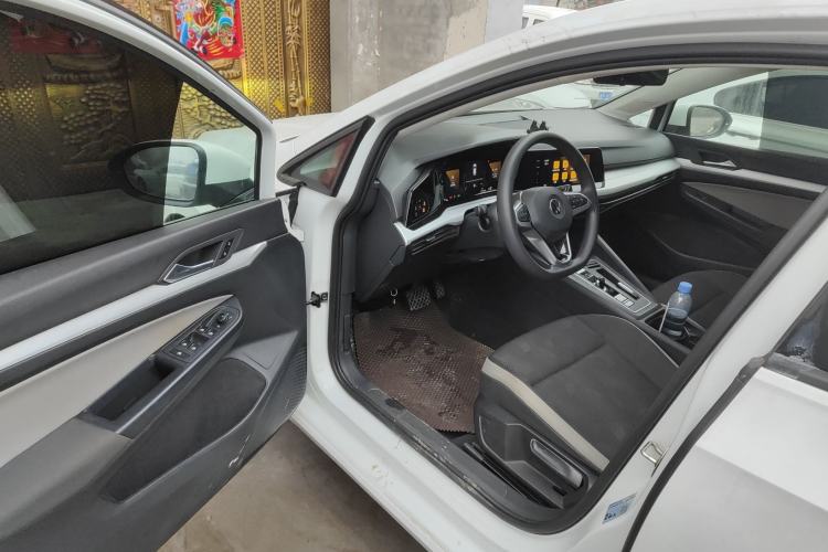 Used Volkswagen Golf 2023 200TSI DSG