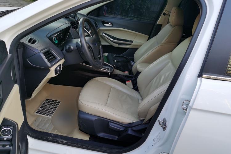 Used Ford Escort 2015 1.5L Automatic Fashion Model