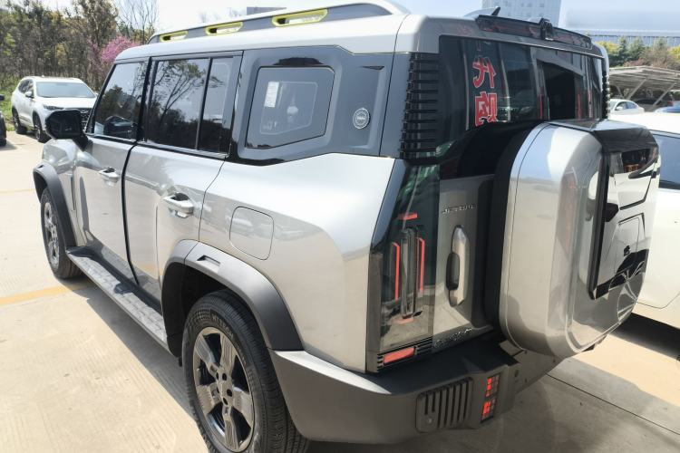 Used JETOUR Traveler 2023 1.5T Two-Wheel Drive Discovery PRO Rear Left 45 Deg