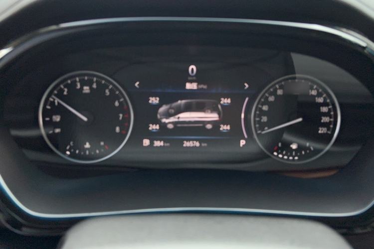 Used Buick GL8 2023 Land Executive Class Comfort Model