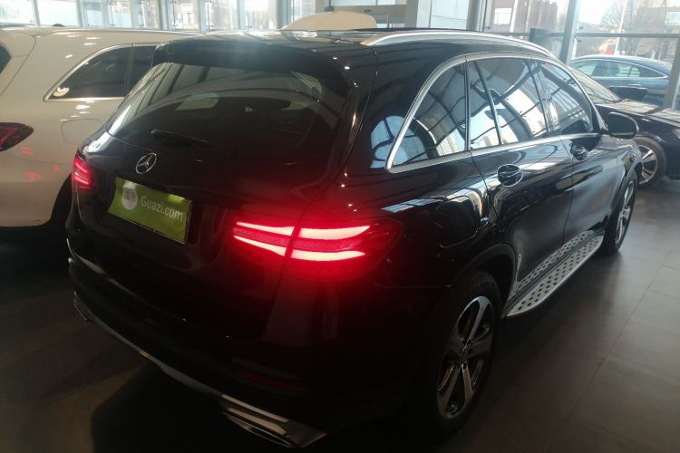 Used Mercedes-Benz GLC 2016 GLC 300 4MATIC Dynamic Model
