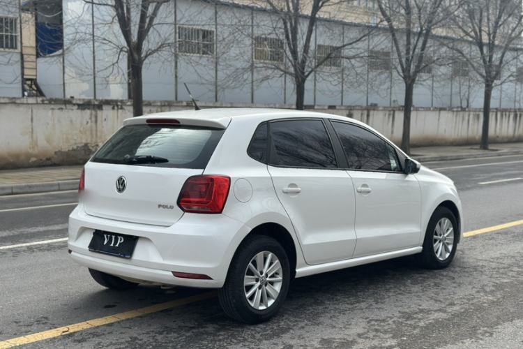 Used Volkswagen Polo 2016 1.4L Manual Fashion Model