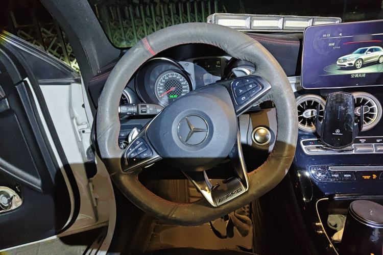 Used Mercedes-Benz GLC AMG 2017 AMG GLC 43 4MATIC Special Edition Steering Wheel