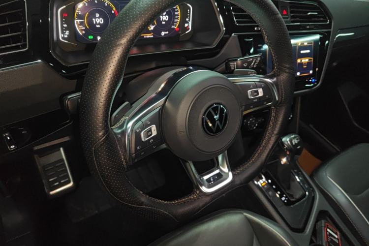 Used Volkswagen Tiguan L 2021 330TSI Automatic Two-Wheel Drive R-Line Flagship Edition