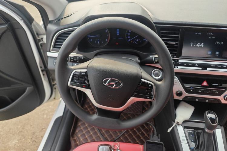 Used Hyundai Elantra (6th Generation / Lingdong) 2016 1.6L Automatic ZhiXuan · Youth Edition