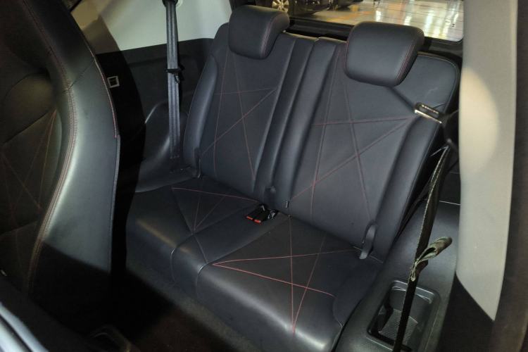 Used Chery New Energy Little Ant 2022 Revised Version Sweet Pink Edition Half-Sugar Version Lithium Iron Phosphate 30.7 kWh 30 kW 301 km