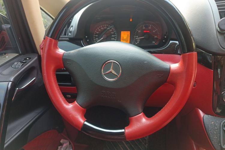 Used Mercedes-Benz Vito 2013 3.0L Elite Edition Steering Wheel
