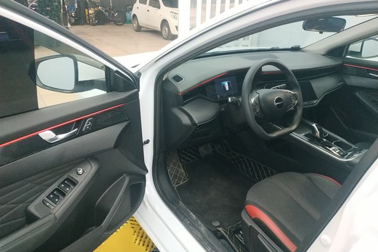 Used Dongfeng Aeolus Yixuan MAX 2023 1.5T Super-Powered Dad Edition