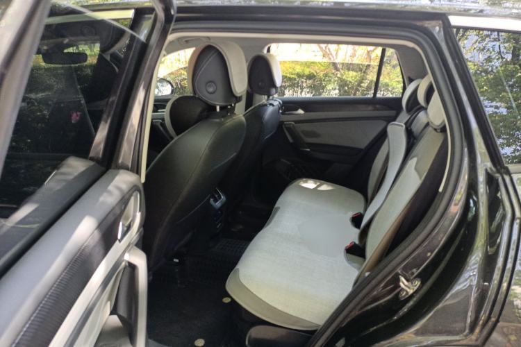 Used Volkswagen Tayron 2024 330TSI Two-Wheel Drive Luxury Plus Advanced Version Left Rear Seat