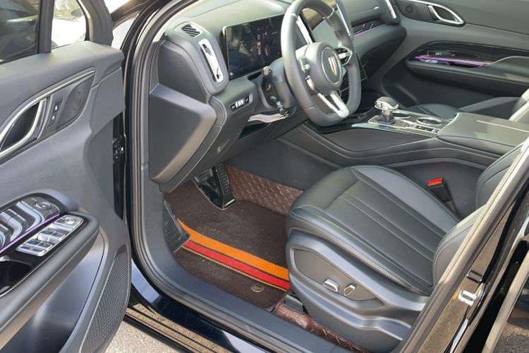 Used Hongqi HS3 2023 1.5T Two-Wheel Drive Shanwei Edition Driver Seat