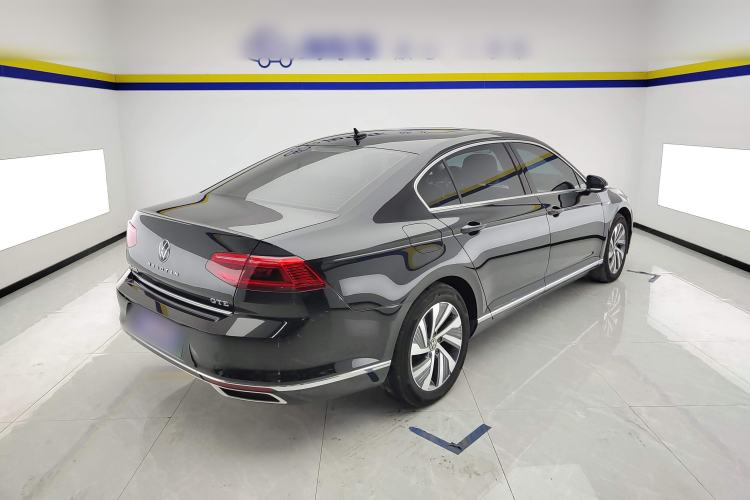 Used Volkswagen Tayron GTE Plug-in Hybrid 2022 1.4T Luxury Edition Rear Right 45 Deg