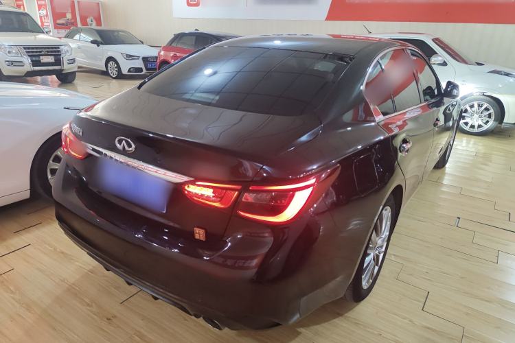 Used Infiniti Q50L 2018 2.0T Enjoyment Edition China V standard Rear Right 45 Deg