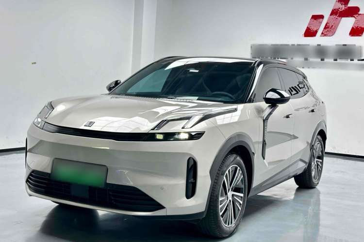 Used Lynk & Co 08 EM-P 2023 120km Long-Range Halo