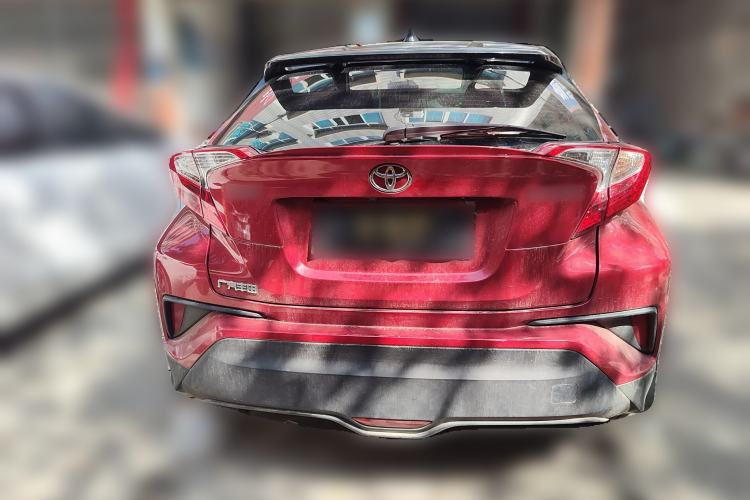 Used Toyota C-HR 2018 2.0L Leading with Sunroof China VI Standard
