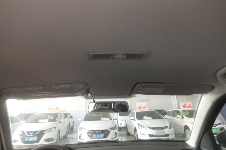 Used Volkswagen Lavida 2015 1.6L Manual Fashion Edition