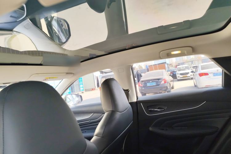 Used Venucia V DD-i 2023 110 km iE Version
