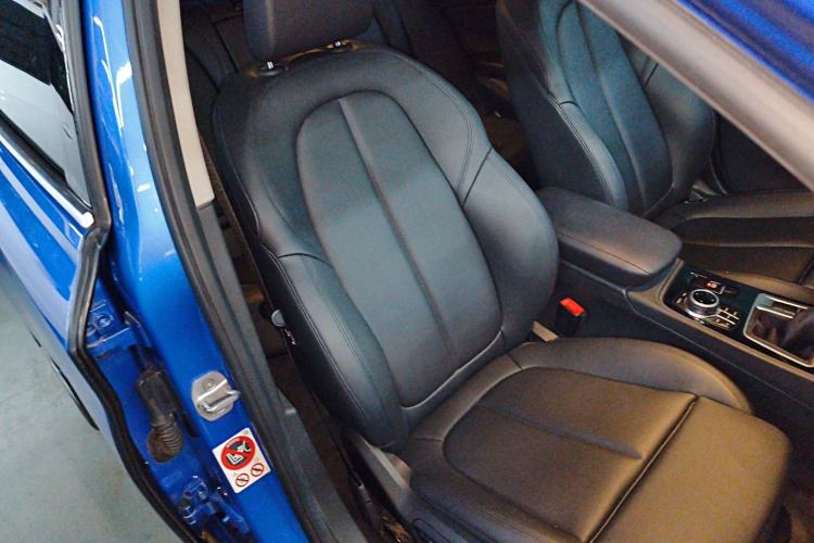 Used BMW 1 Series 2017 118i Design Package Model Right Front Seat