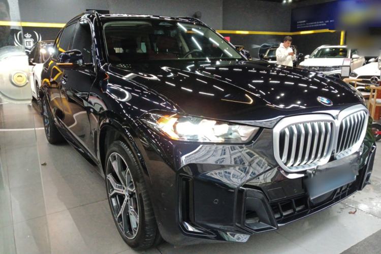 Used BMW X5 2023 xDrive 30Li Luxury M Sport Night Edition Package
