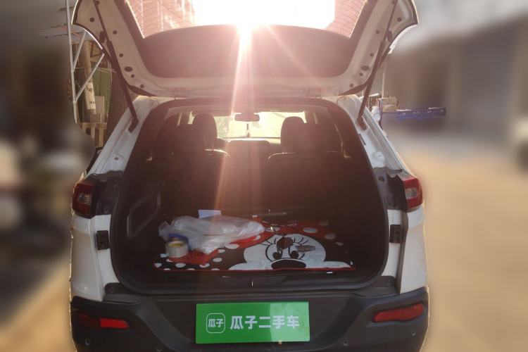 Used Jeep Cherokee 2016 2.0L Superior Edition