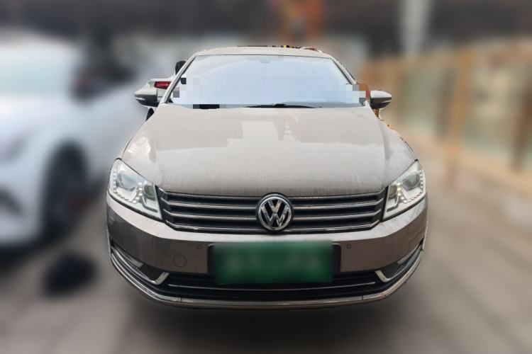 Used Volkswagen Magotan 2012 Travel Edition 2.0 TSI Luxury Version Front