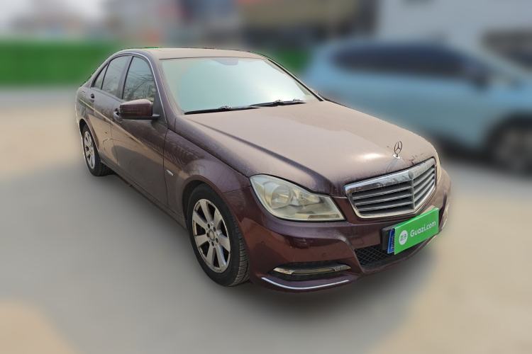 Used Mercedes-Benz C-Class 2010 C 180K Classic model Front Right 45 Deg