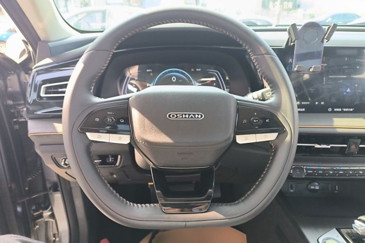 Used CHANGAN OSHAN X7 PLUS 2023 Enjoy Edition 1.5T Automatic Prestige 7-Seater Steering Wheel