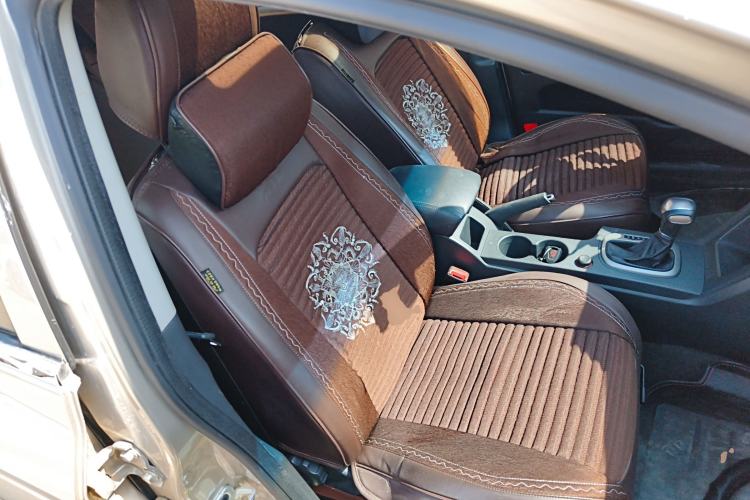 Used Roewe 350 2015 1.5L Automatic Luxury Sunroof Edition