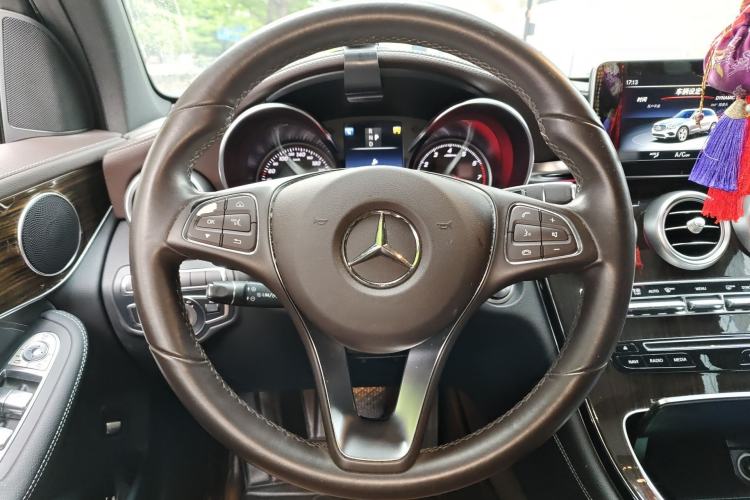 Used Mercedes-Benz GLC 2017 GLC 260 4MATIC Luxury Model