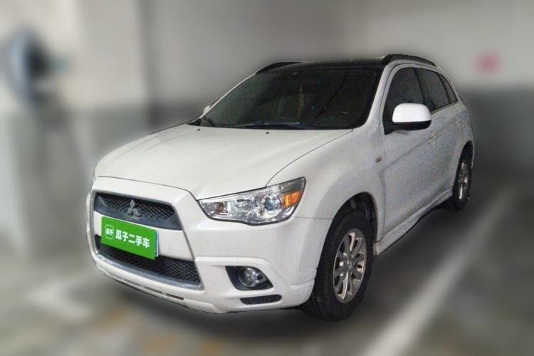 Used Mitsubishi ASX 2012 2.0 LUXURY Two-Wheel Drive with Navigation Guazi used car, China used car export, Used car for sale, Used Mitsubishi cars, Cheapest cars for sale