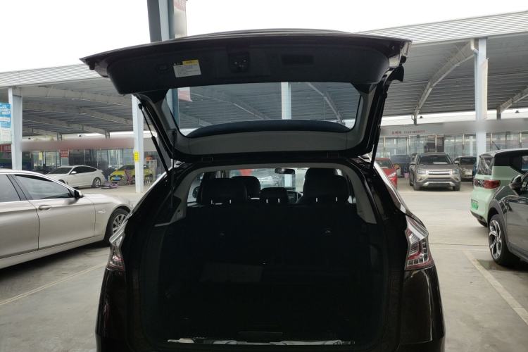 Used Luxgen U6 SUV 2014 2.0T ZhiZun Model