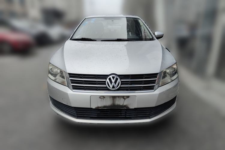 Used Volkswagen Lavida 2013 Revised Classic 1.6L Manual Fashion Edition Front