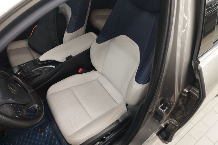 Used Lexus UX 2020 260h Explore & Adventure Edition