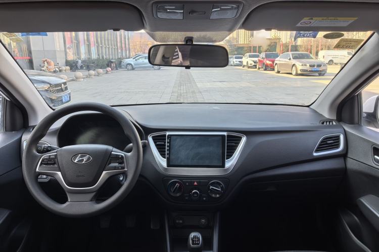 Used Hyundai Verna (new generation) 2020 1.4L Manual GLS Cool Edition