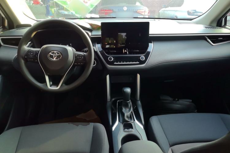 Used Toyota FRONTLANDER 2023 2.0L CVT Leading Edition
