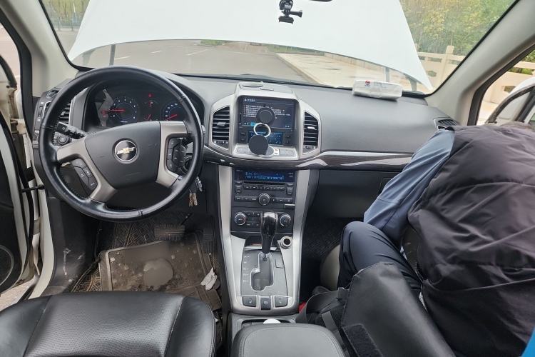 Used Chevrolet Captiva 2014 2.4L 4x4 Flagship Edition 7 Seats Center Console