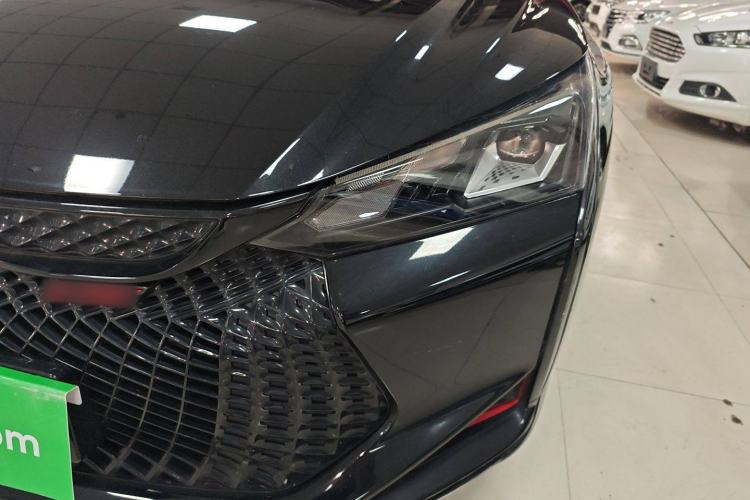 Used Dongfeng Aeolus Yixuan 2022 230T Automatic Adaptive-Beam Knight Edition
