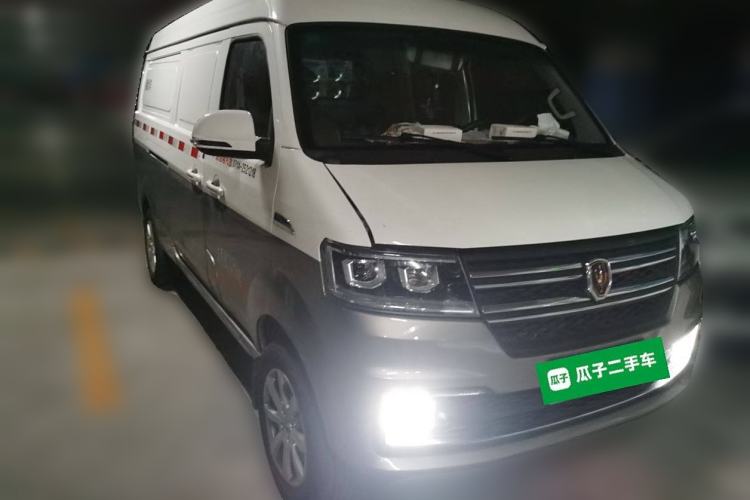 Used Jinbei New Hiace S 2023 1.5L Wealth Edition Van 2/5-Seater Air-Conditioned Model SWC15M
